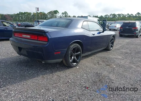 2014 Dodge Challenger Sxt Plus z USA, uszkodzony, nr VIN 2C3CDYAG2EH180147